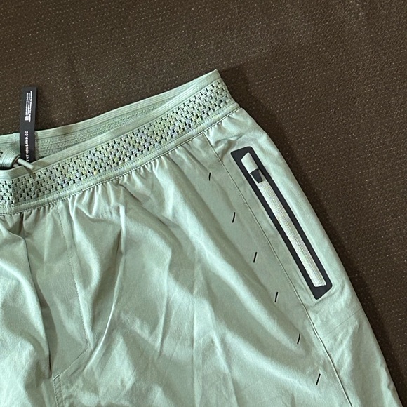 NWOT Ten Thousand Light Green Session Short (No Liner) 7" Size Small - Picture 4 of 9